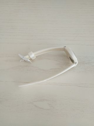 Reloj Swatch Blanco y Dorado