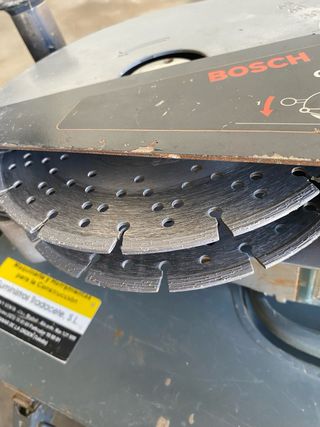 Rozadora Bosch con aspiradora
