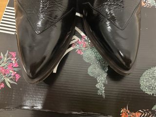 Botines Bellehari cebra negros y blancos