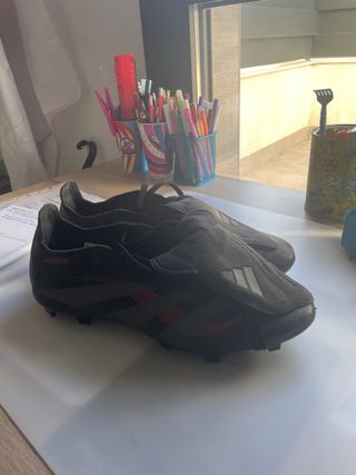 Botas de fútbol Adidas Predator Negras Rojas