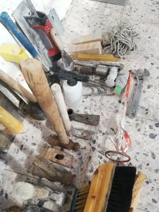 Lote herramientas albañilería