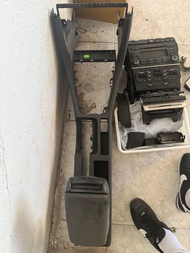 Mueble Doble DIN Audi A4