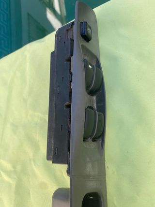 Botonera Elevalunas Mitsubishi Galant