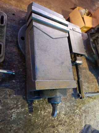 Mordazas regulables - Precio por unidad