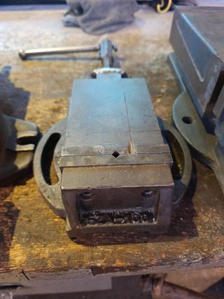 Mordazas regulables - Precio por unidad