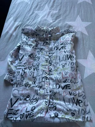 Camisa Stradivarius mujer letras colores