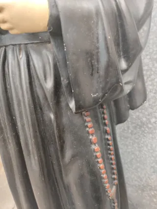 Estatua religiosa antigua