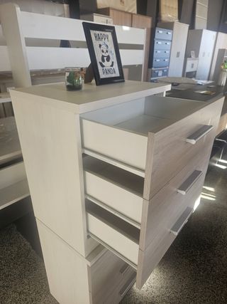 Mesita de noche 3 cajones