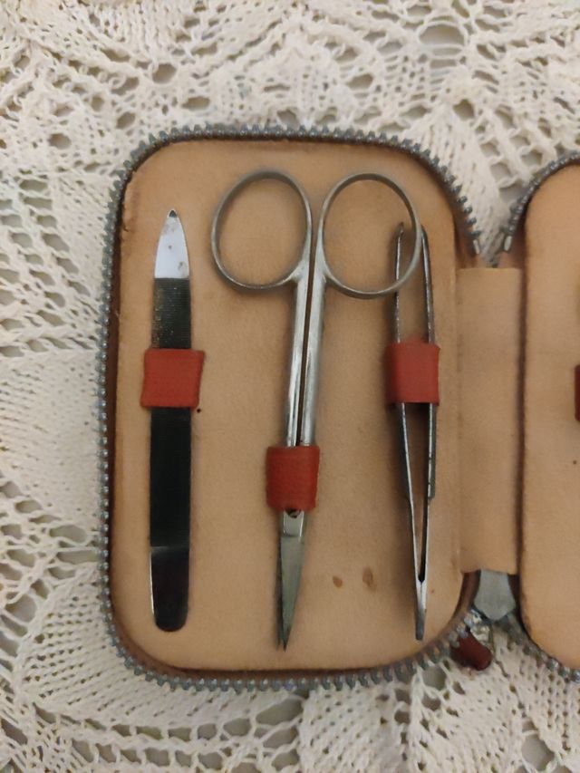 Set manicure vintage