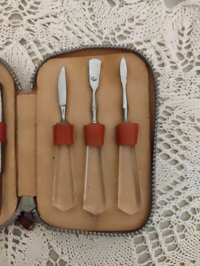 Set manicure vintage