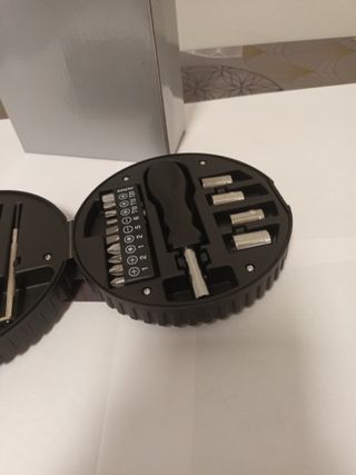 Rueda que contiene herramientas