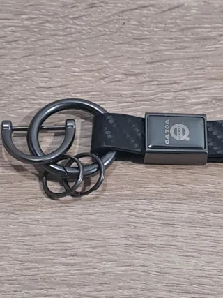 Llavero Volvo Negro Fibra Carbono
