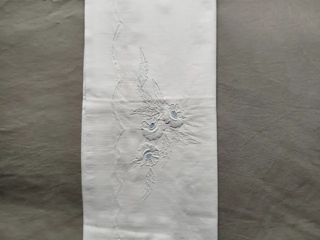 Almohadón bordado flores