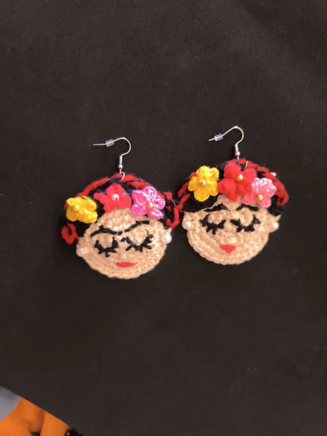 Aretes Frida Kahlo Crochet