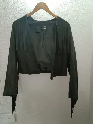 Chaquetita torera gris flecos