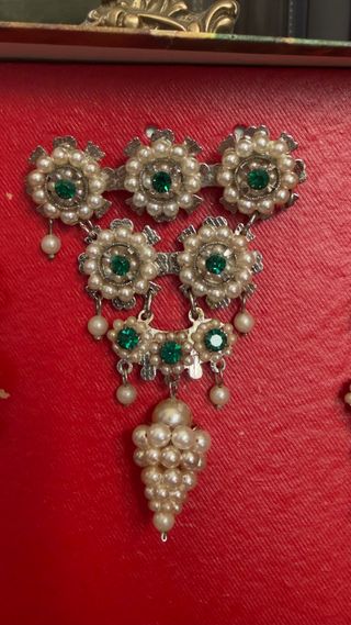 Aderezo Fallera Adulto Perlas y Piedras Verdes