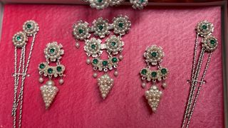 Aderezo Fallera Adulto Perlas y Piedras Verdes