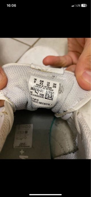 Scarpe Puma bianche e nere