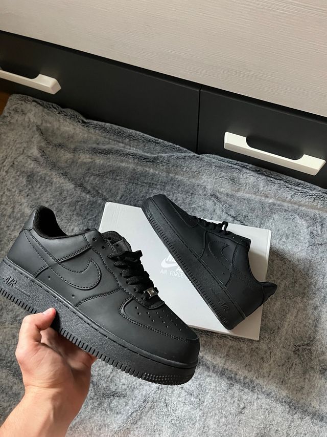 Nike Air Force 1 Negras Talla 43