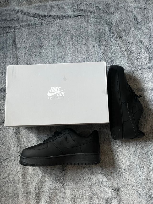 Nike Air Force 1 Negras Talla 43