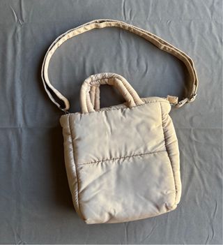 Bolso Stradivarius Beige Acolchado