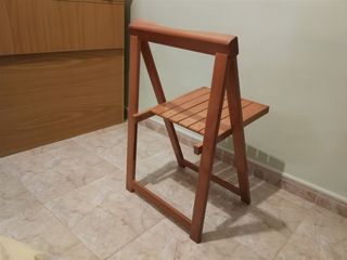 Silla plegable de madera