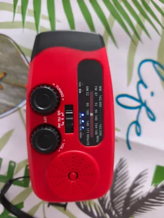 Radio Solar Multifunción