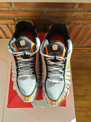 Nike Shox TL Gris Naranja