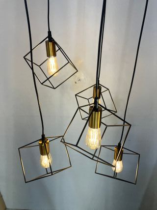 Lampadario 5 luci cubi metallo nero/ottone