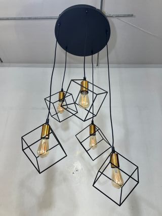 Lampadario 5 luci cubi metallo nero/ottone