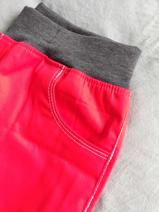 Bermuda XL hombre roja