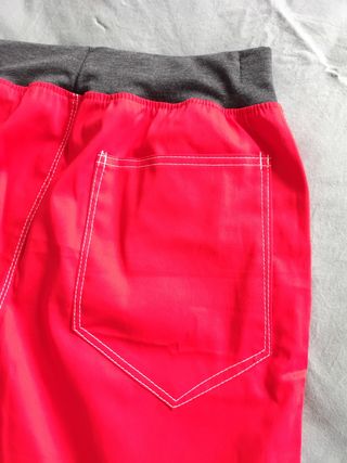 Bermuda XL hombre roja