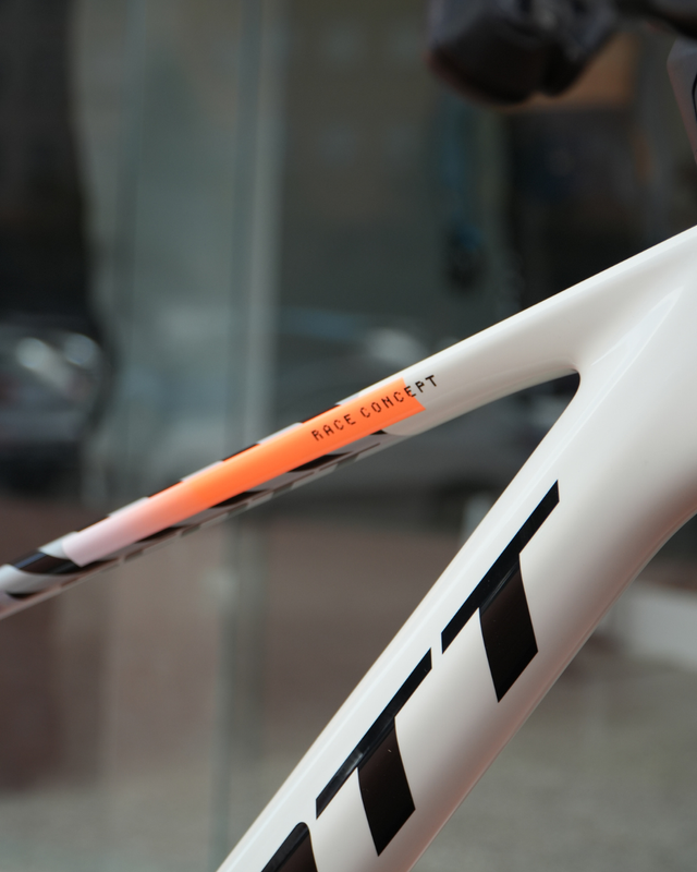 Bicicleta Scott Spark Team Issue 2025