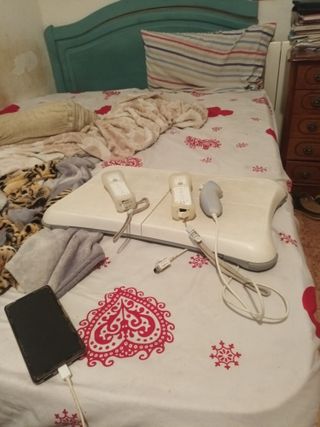 Tabla Wii Balance Board + 2 Mandos Nunchuk