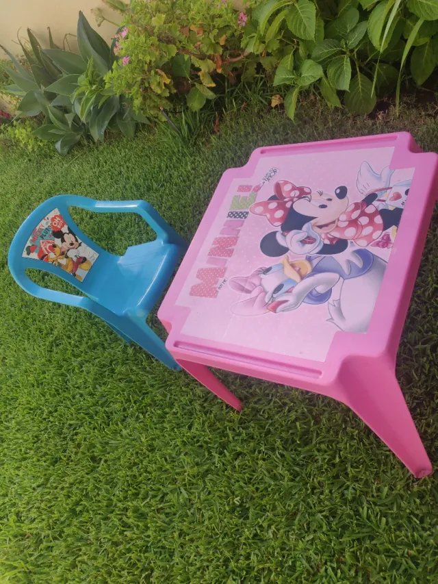 Mesa y Silla Infantil Minnie Mouse