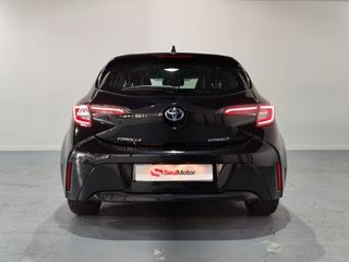 Toyota Corolla Business 1.8 125H ECVT 5p