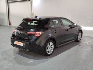 Toyota Corolla Business 1.8 125H ECVT 5p