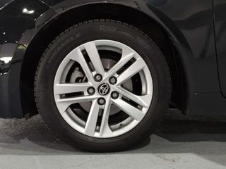 Toyota Corolla Business 1.8 125H ECVT 5p