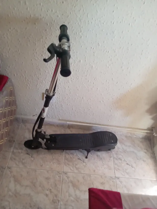 Patinete eléctrico plegable