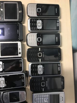 Lotto 24 Telefoni Cellulari Nokia Samsung BlackBer