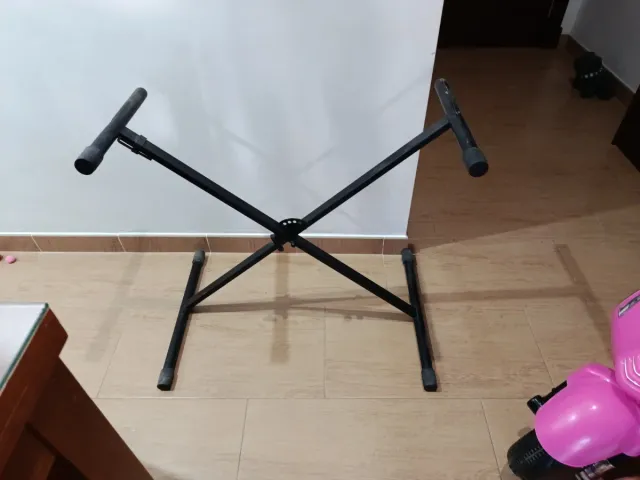 Soporte para teclado X