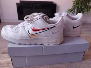 Zapatillas Nike Air Force 1 Multicolor.