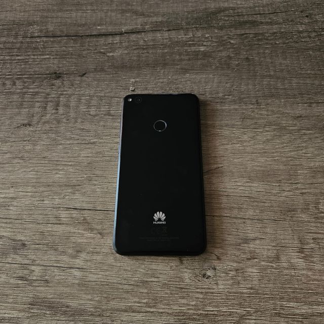 Huawei P8 Lite Preto