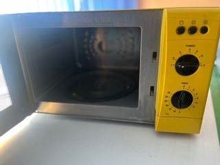 Microondas Zanussi Retro Amarillo