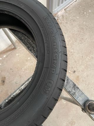 4x Nuevo 185/55 R15 82H GoodYear Efficient Grip