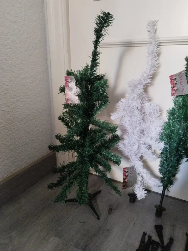  Árboles Navidad Verdes y Blanco