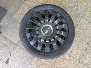 Llanta y neumático 185/60 R15