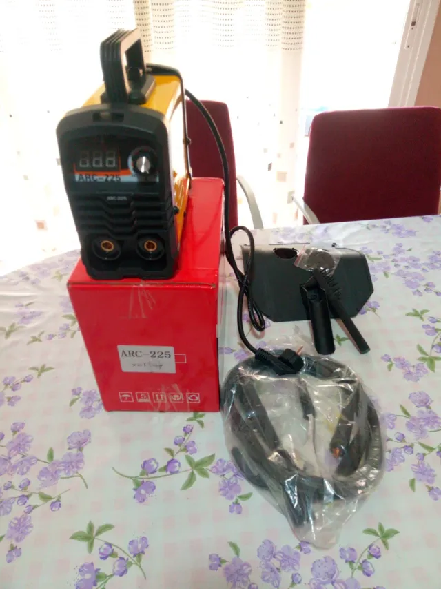 Mini Soldador ARC-225