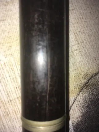 Flauta travesera antigua de madera