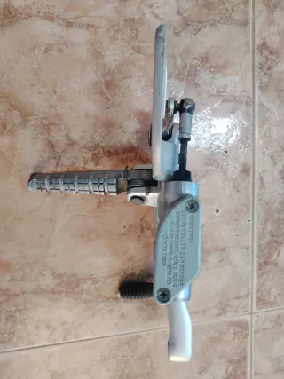 Estribera Freno Trasero Aprilia RS125 Completa